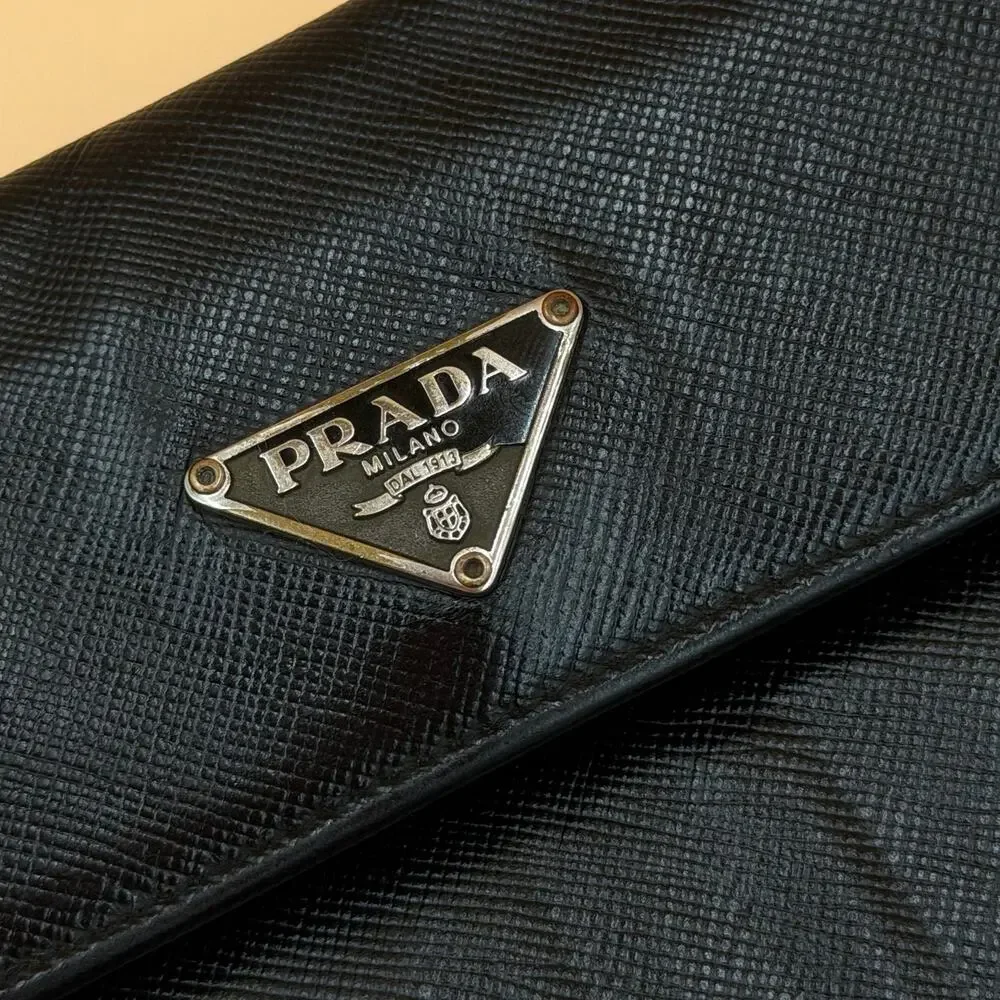 Prada preowned see